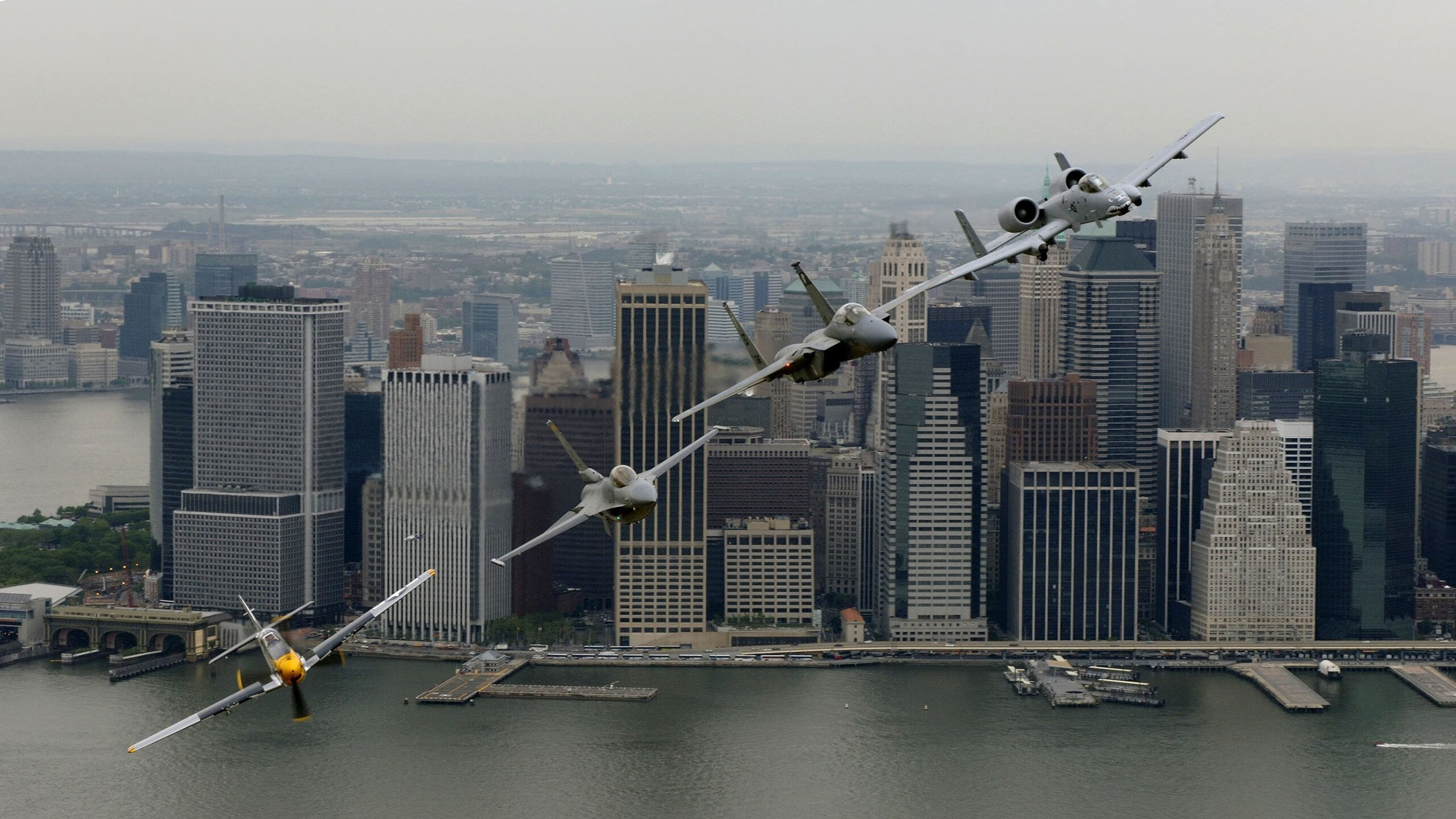 爱游戏 电竞-青少年篮球训练增加专项体能训练提升爆发力和耐力，青少年篮球运球训练