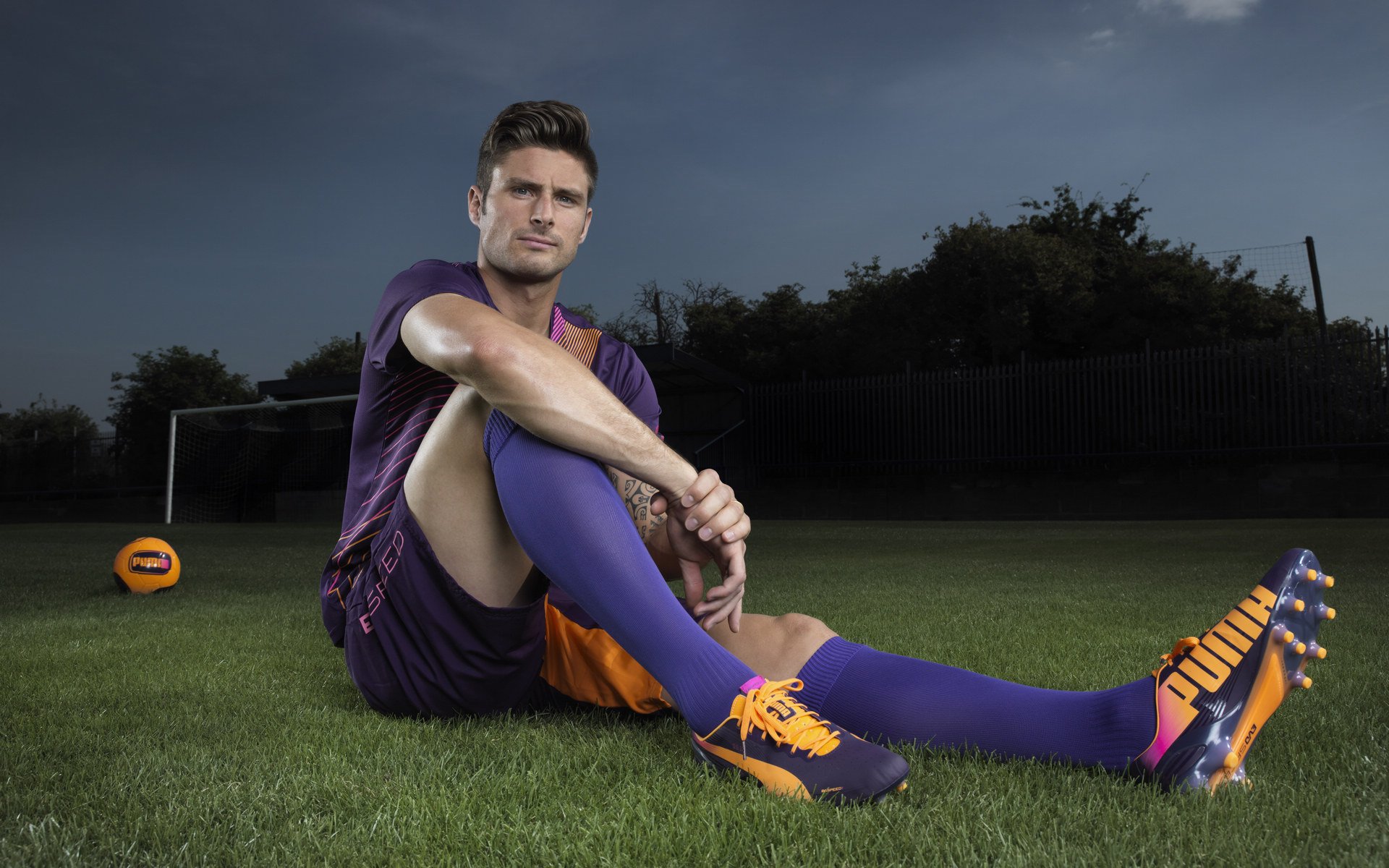 五大联赛裁判争议性判罚是否成为媒体热点话题，赛事裁判都来自哪里