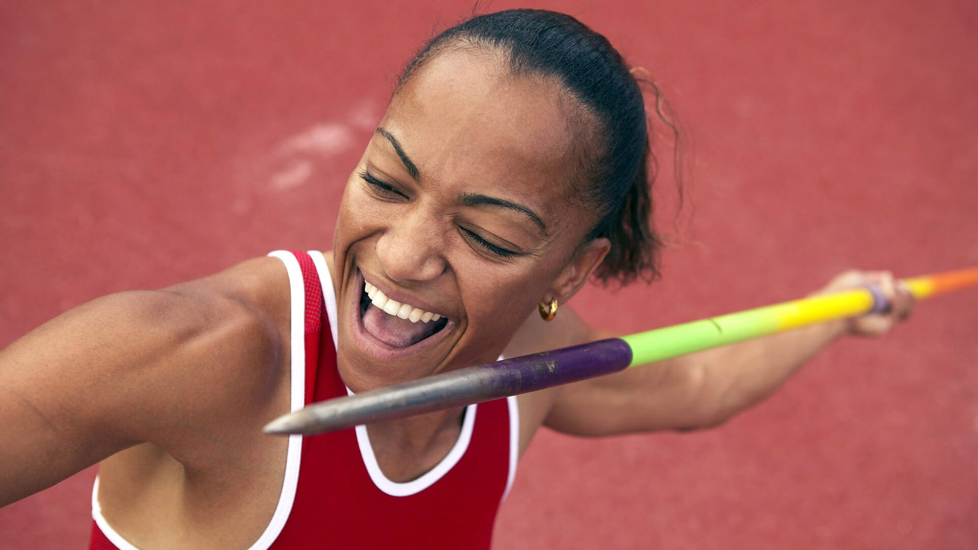 体育新闻中心推动体育媒体内容多渠道分发模式,体育媒体报道的特点